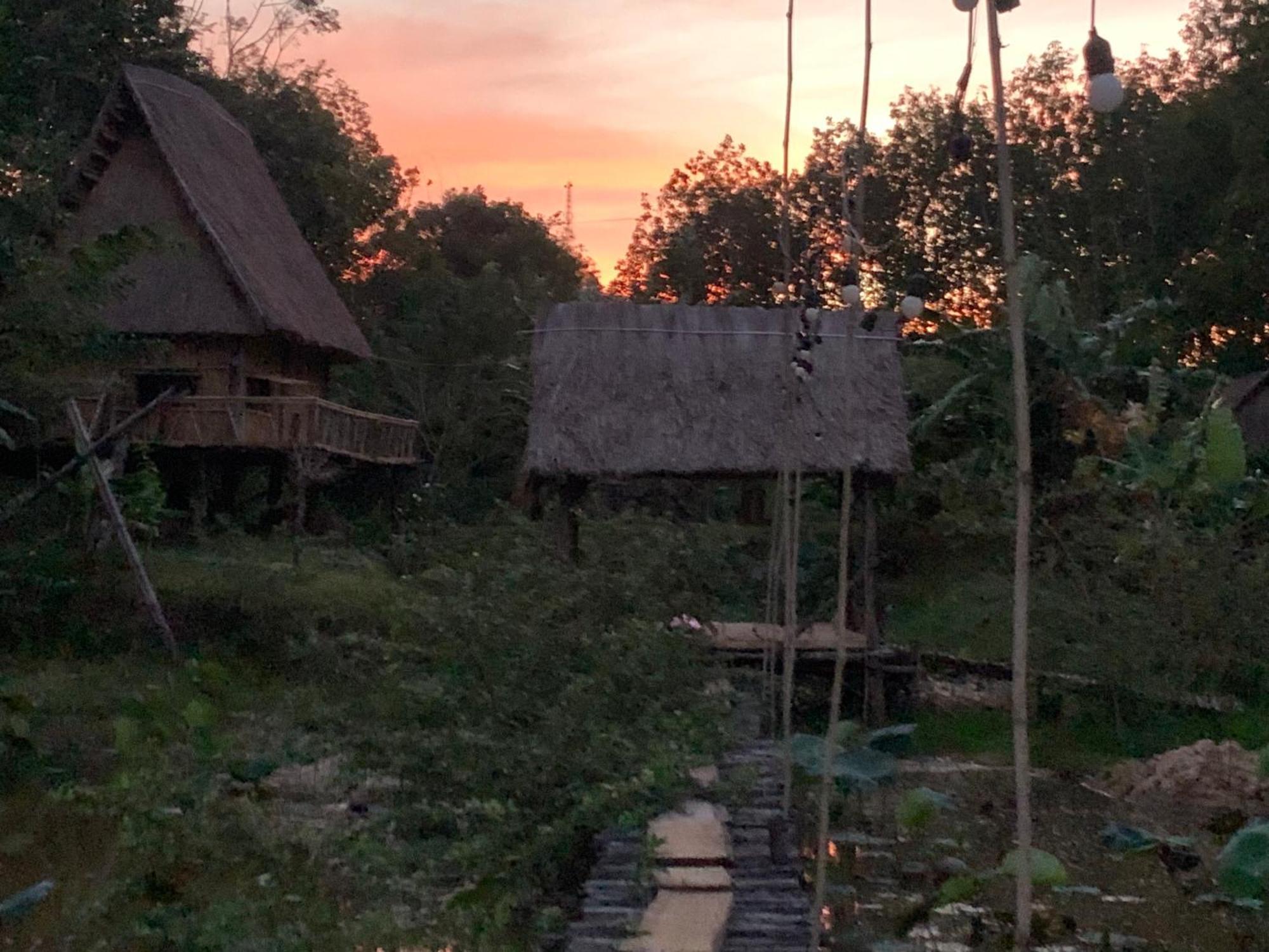 Khu Du Lich Sinh Thai, Nghi Duong Homestay Hoang Anh - Kon Xom Luh Tỉnh Kontum Exterior photo