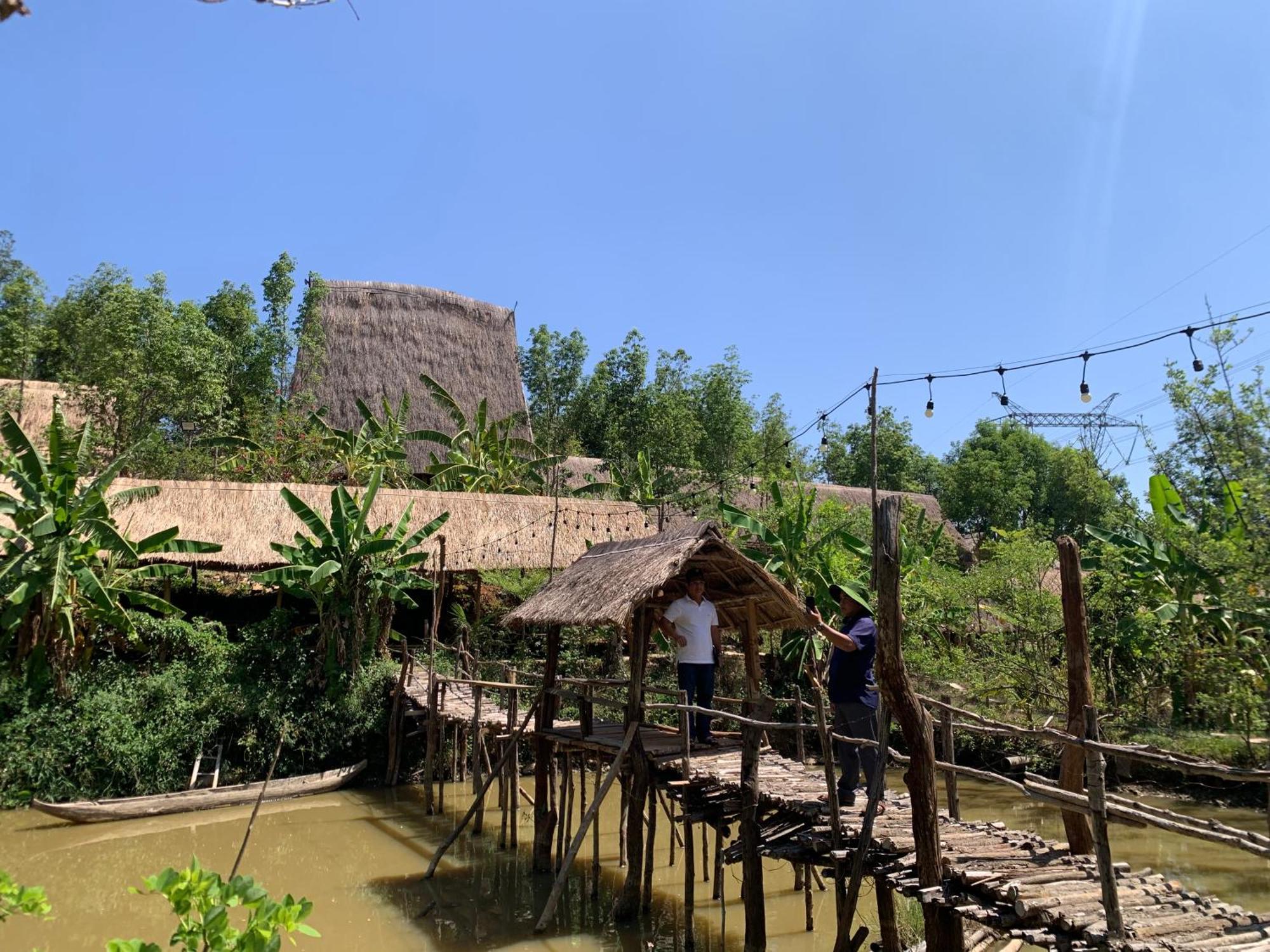 Khu Du Lich Sinh Thai, Nghi Duong Homestay Hoang Anh - Kon Xom Luh Tỉnh Kontum Exterior photo