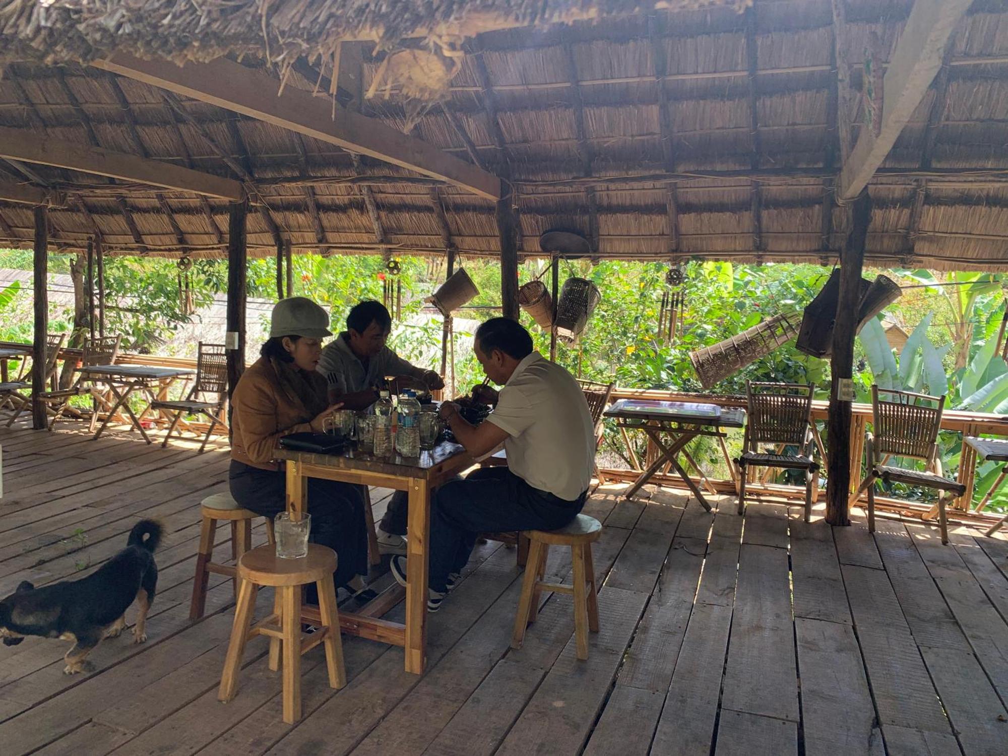 Khu Du Lich Sinh Thai, Nghi Duong Homestay Hoang Anh - Kon Xom Luh Tỉnh Kontum Exterior photo